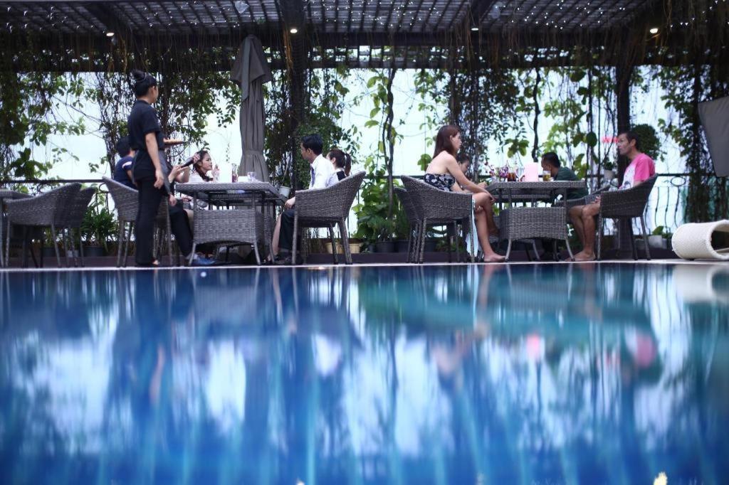Essence Hotel&Apartment Phnom Penh Exterior foto