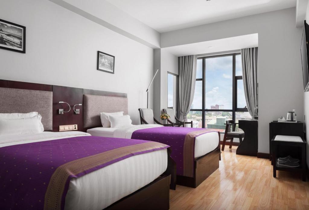 Essence Hotel&Apartment Phnom Penh Exterior foto